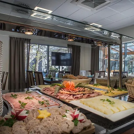 Marisol منتزه العطل سفينويتشي