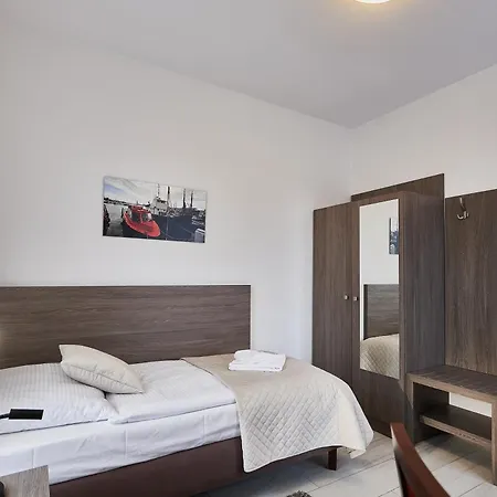 Marisol 3* سفينويتشي